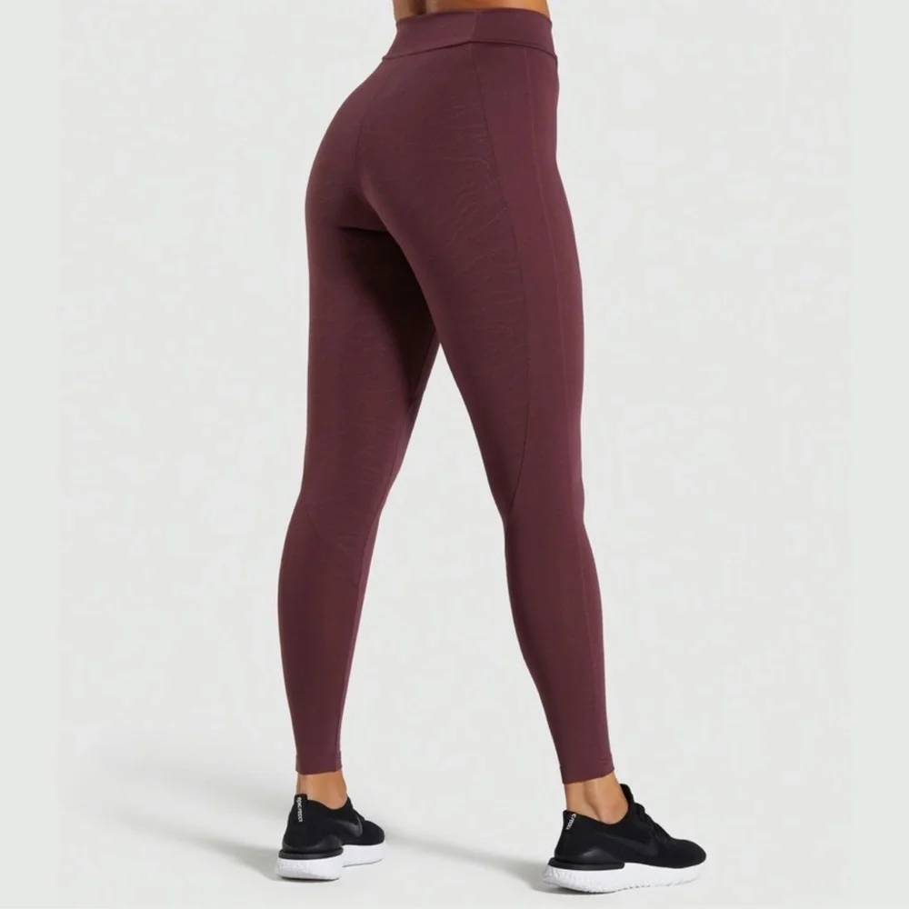 Sale🦈 Gymshark Lustre Leggings in Berry Red Size Medium - Picture 2 of 6